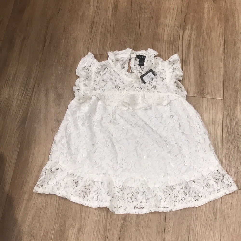 Lace tank top high neck